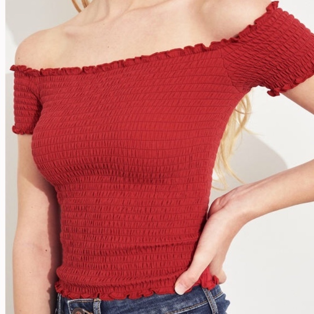 Hollister off shoulder ribbed crop top